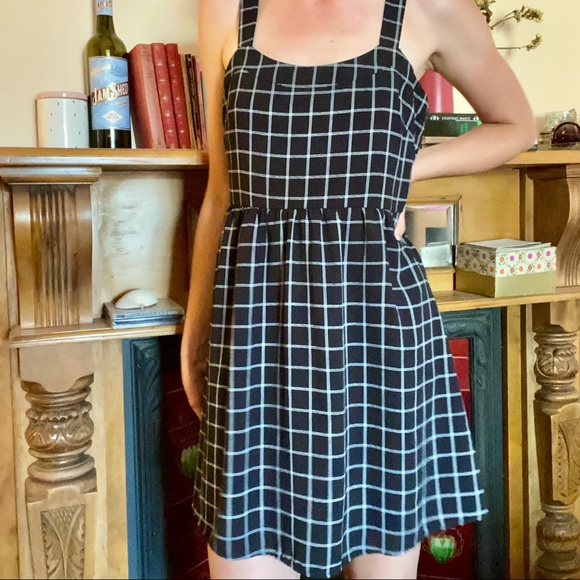 Plaid Pinafore Babydoll Dress - Picture 3 of 4